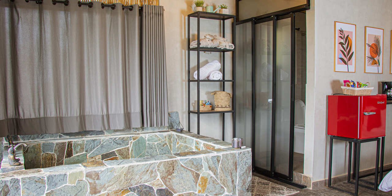 zafiro_jacuzzi-1-1-1-1.jpg